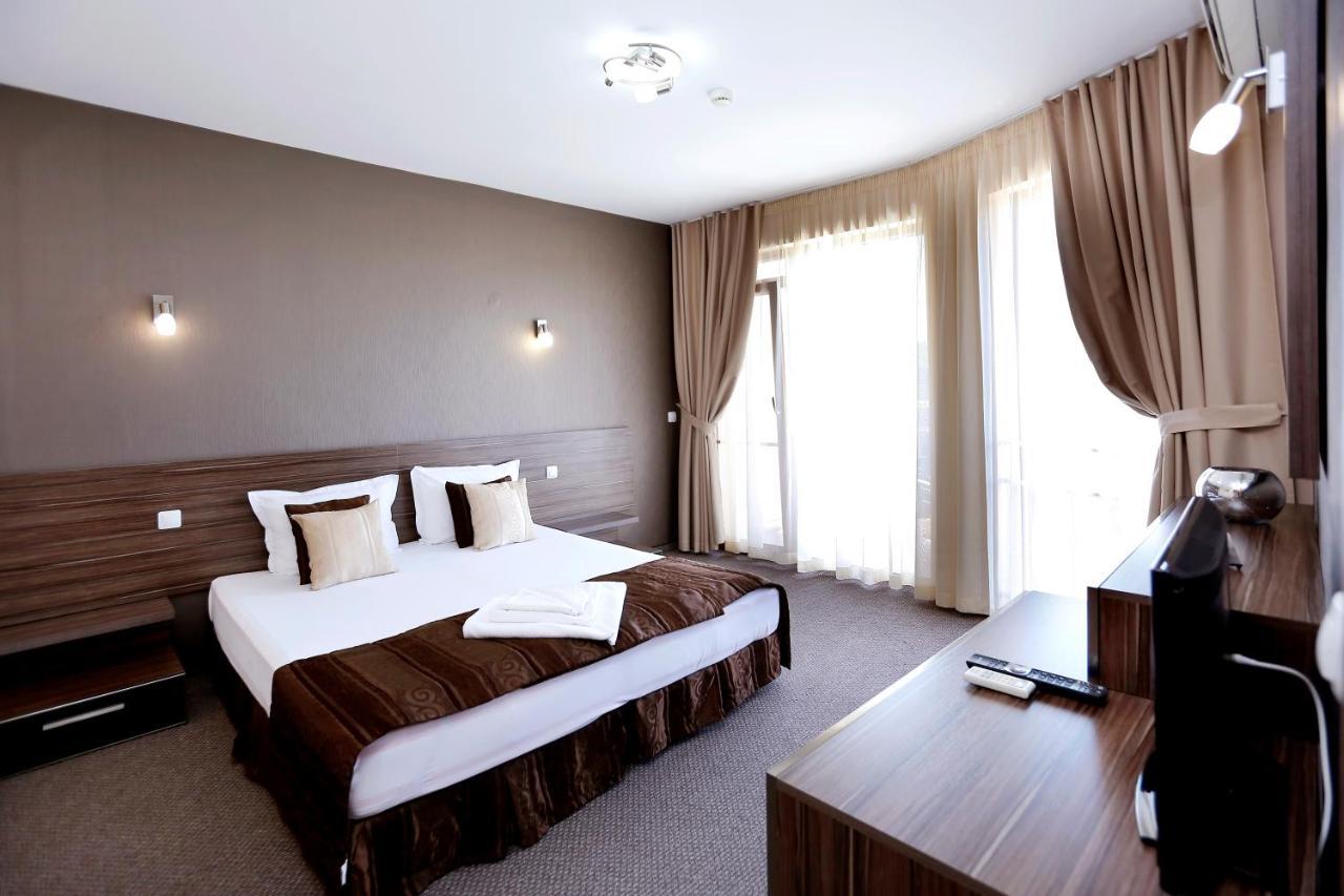 Coral Hotel Поморие Экстерьер фото